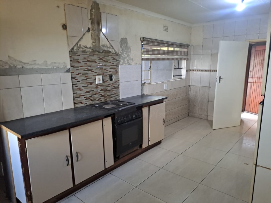 4 Bedroom Property for Sale in Vaalpark Free State